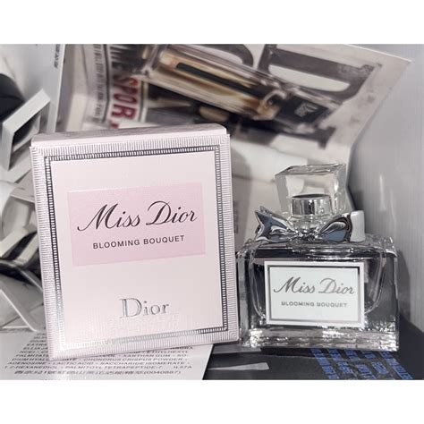 dior 花植水漾精華凝霜|【DIOR 迪奧】花植水漾精華凝霜 .